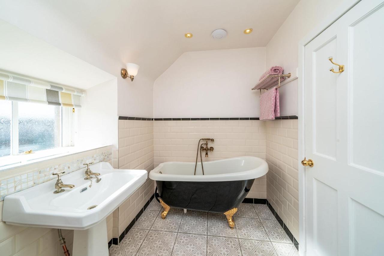 Thrums Cottage Kirriemuir Bagian luar foto
