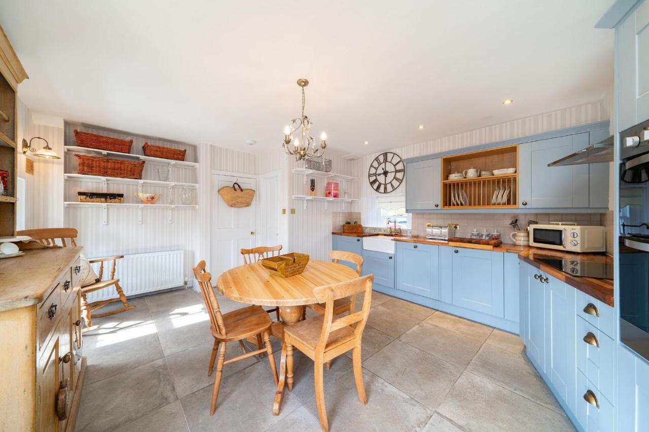 Thrums Cottage Kirriemuir Bagian luar foto
